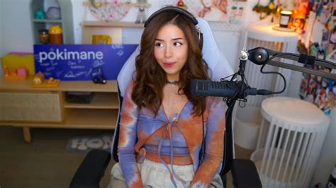 leaked pokimane nudes|POKIMANE SHOWS HER TITS ON TWITCH LIVE STREAM。